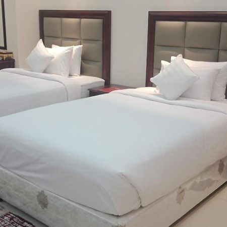 The Royal Paradise Dhaka Extérieur photo